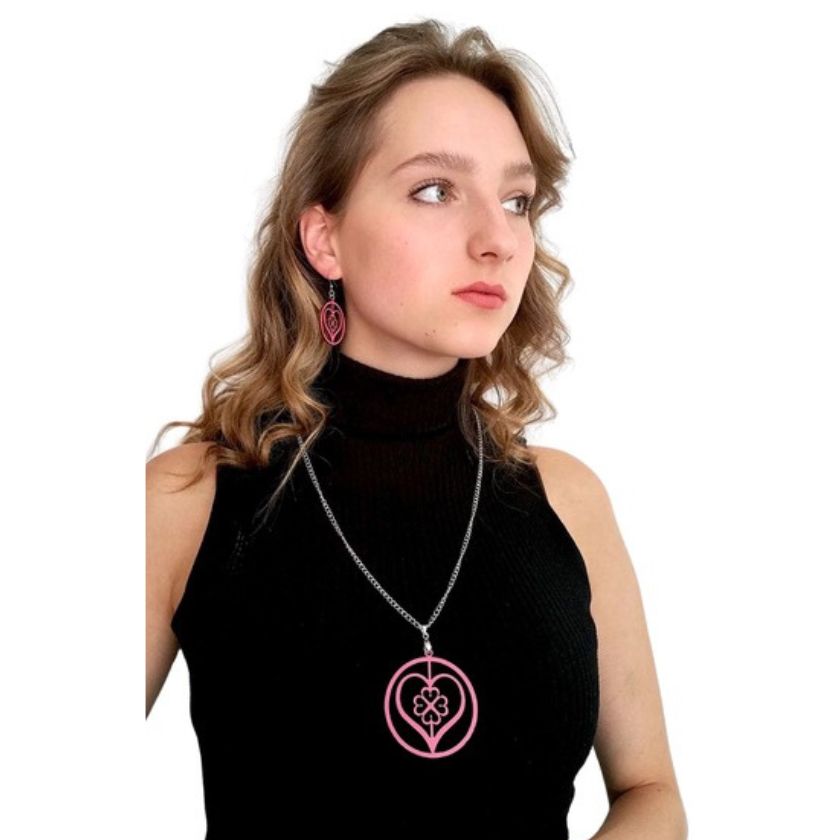 Liebe Glück Halskette und Ohrringe, Rosa finnische Birke, Hergestellt in Finnland Mai Niemi