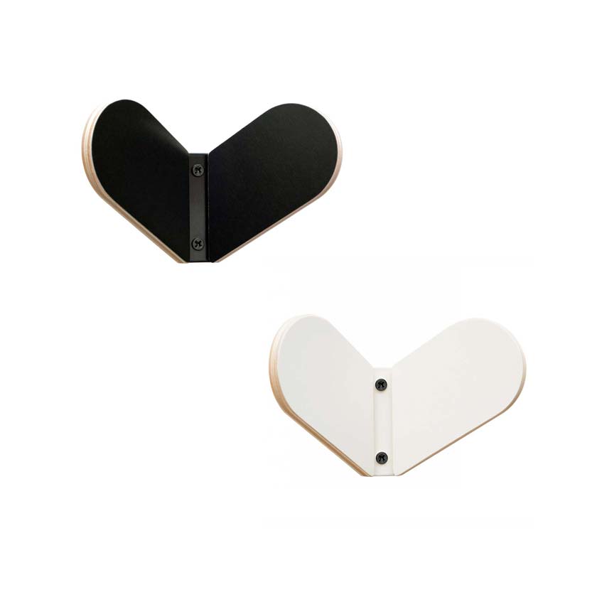 Puinen naulakko ripustin eteiseen Muoto2 finnish design