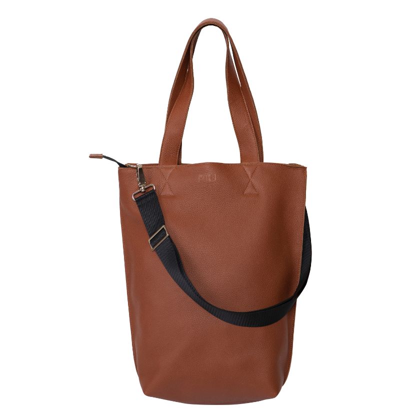 Tote bag Sola, Braune Ledertasche für Alltag und Arbeit, hergestellt in Finnland aus Elchleder, Miiko Design, Skandinavischer Stil