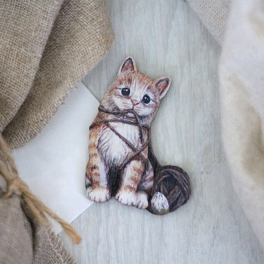 Süße Fiona-Katze Magnet für Kühlschrank aus Holz, Nenni & Friends aus Finnland