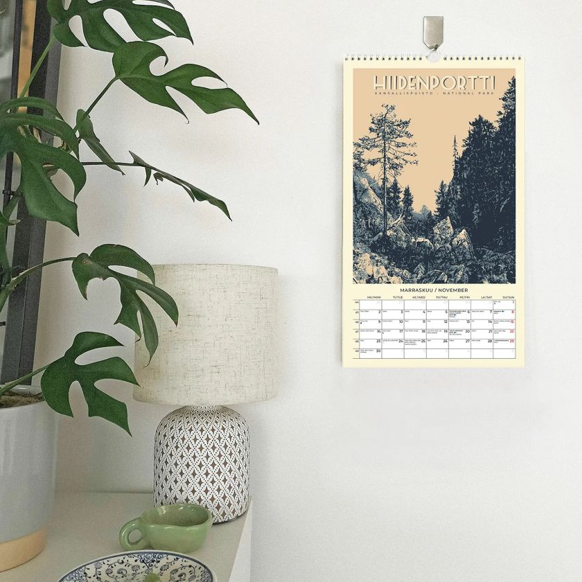 Suomen kansallispuistot seinäkalenteri 2026, joululahja luonnon ystävälle, sisustuselementti, Vuoma Company