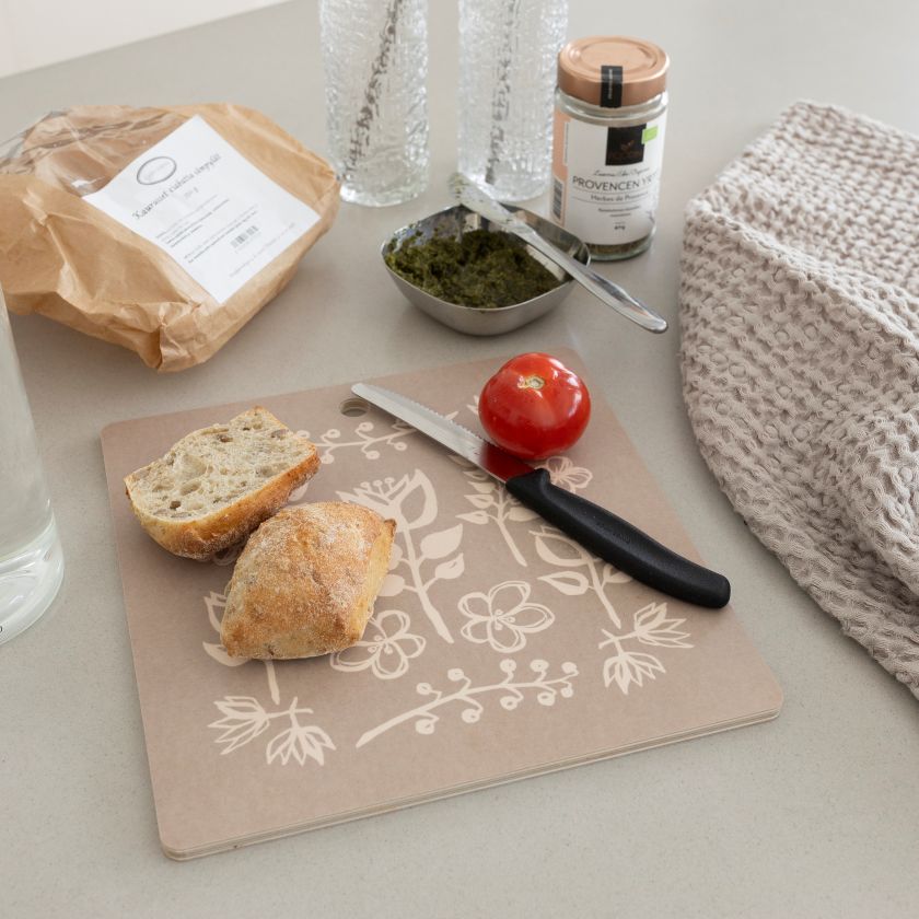 Zaubergarten Schneidebrett aus finnischer Birke, strapazierfähig, auch zum Servieren, Miiko Design