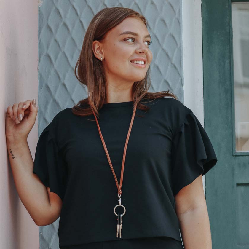 avainnauha nahkainen kotimainen turvallinen ruskea musta miiko design