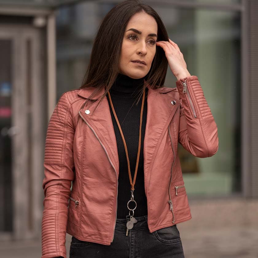 Avainnauha nahkaa ruskea turvalukolla Miiko design The Finland Shop